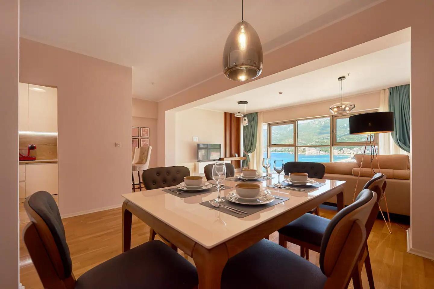 Lux Sea View Apartment