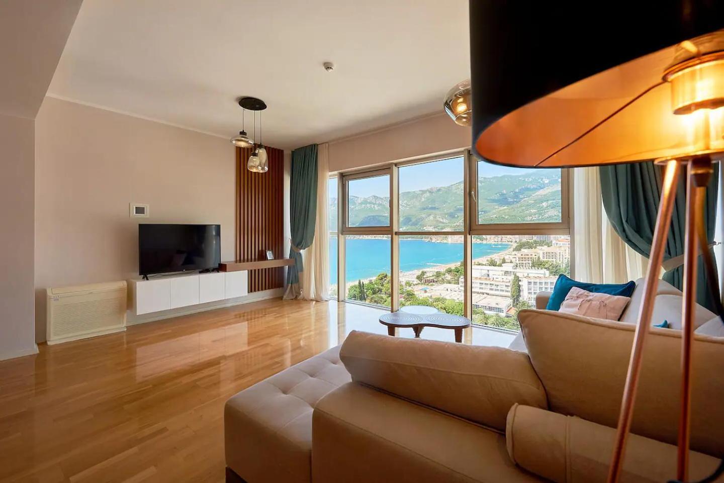 Apartment Lux Sea View